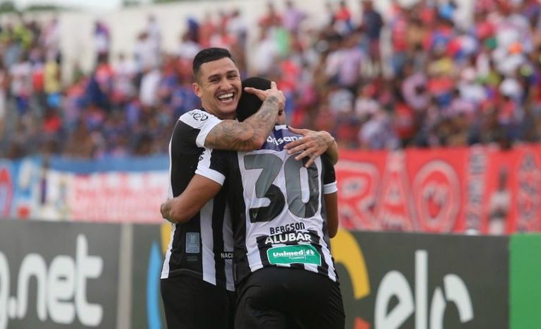 Vina exalta título da Copa do Nordeste e alfineta Fortaleza e Bahia